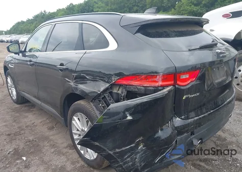 2017 Jaguar F-Pace 35T Prestige from USA, damaged, VIN SADCK2BV9HA064656